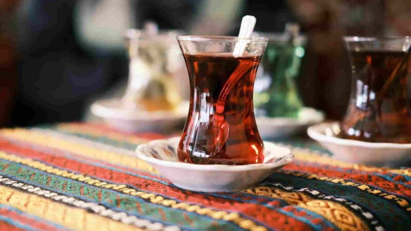 Şeker Hastaları Çay İçebilir mi? İşte Diyabet ve Çay Tüketimi Hakkında Bilmeniz Gerekenler